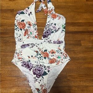 Cupshe Multicolor Floral One-Piece Swimsuit